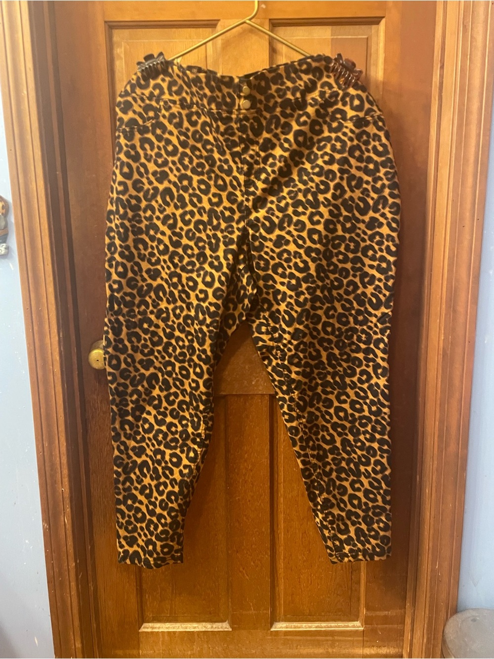 Womens Leopard Print Jogger Pants - Brown/Black